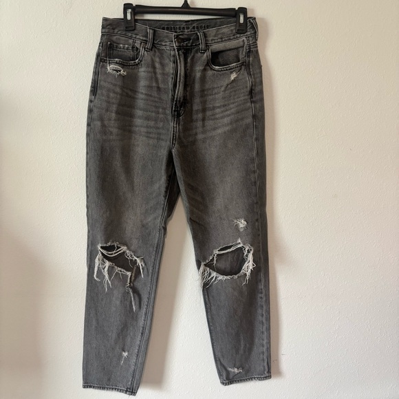 Womens American Eagle Distressed Boyfriend Jeans – Black Ripped Denim Size 8 - Picture 1 of 9